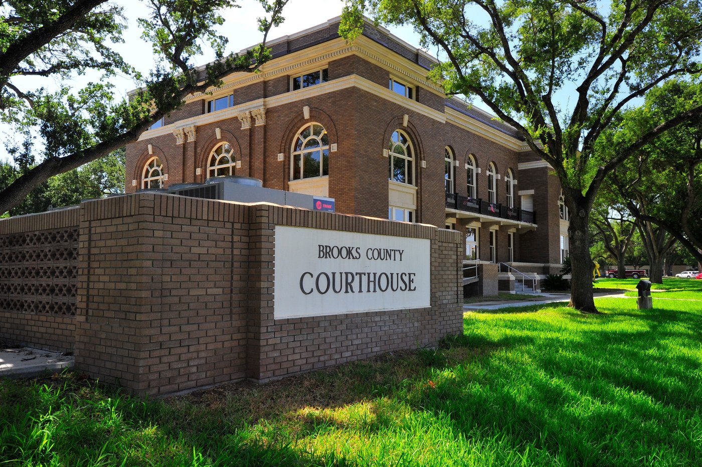 Brooks County Courthouse