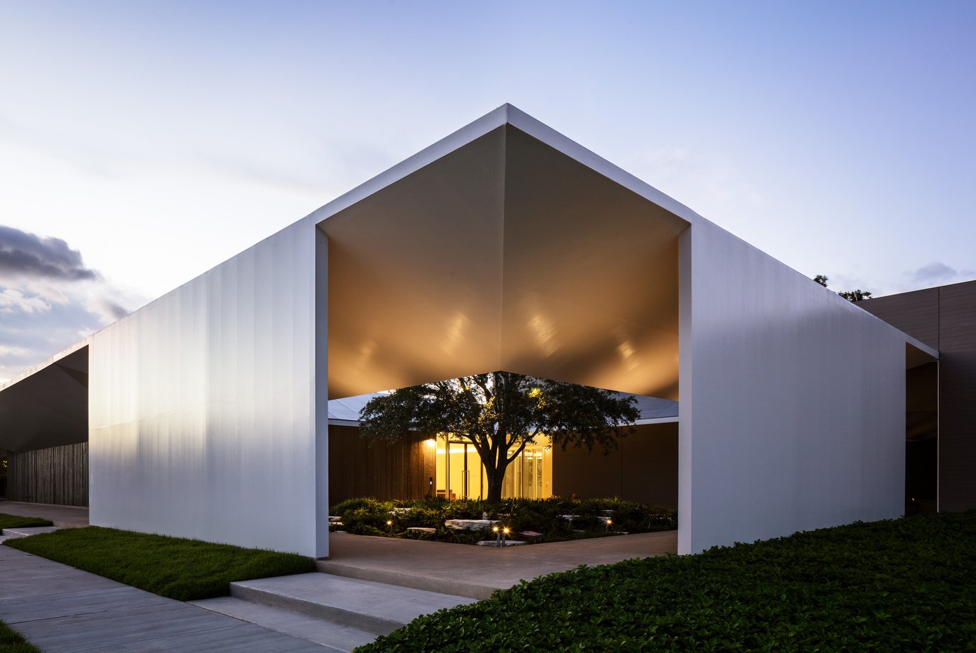 Menil Drawing Institute and Energy House