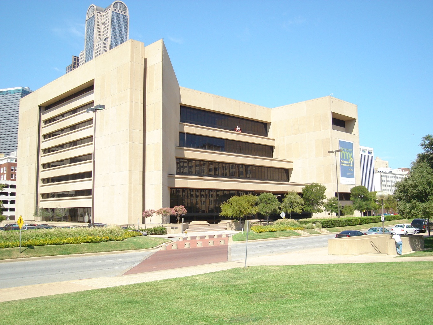J. Erik Jonsson Central Library
